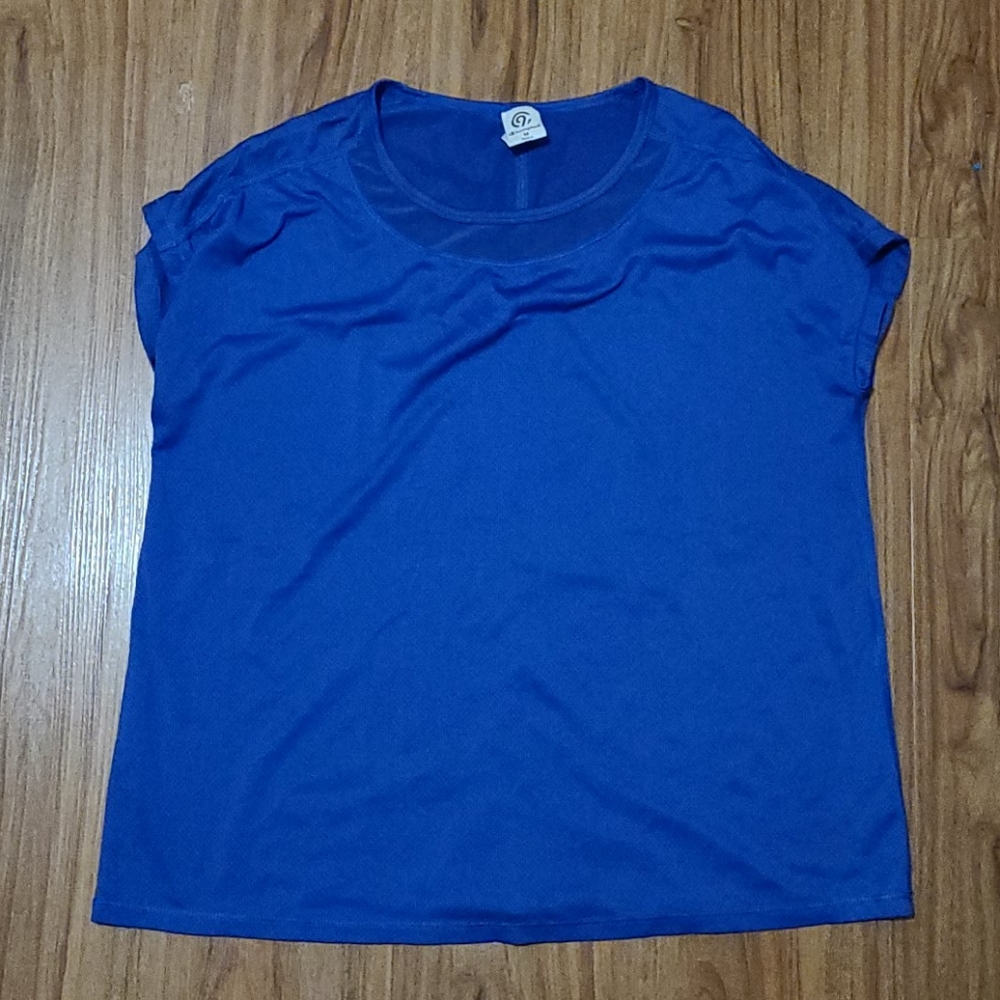 Athletic top